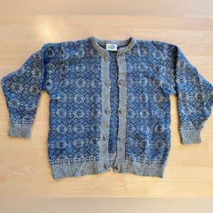 Vintage Maddy Moss Scotland Womens M Wool Knit Cardigan Sweater Grey Blue Clasp